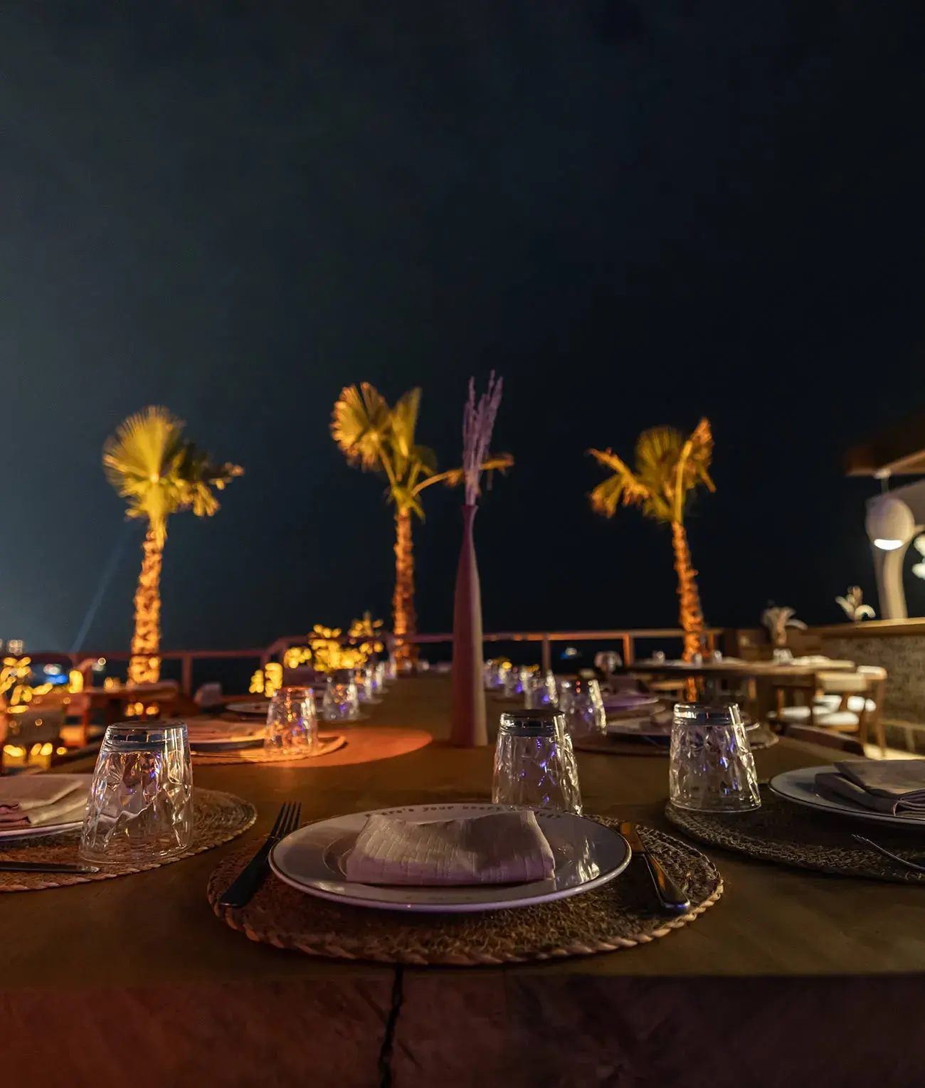 WELCOME TO BE BEACH RESTAURANT & BAR IN DUBAI