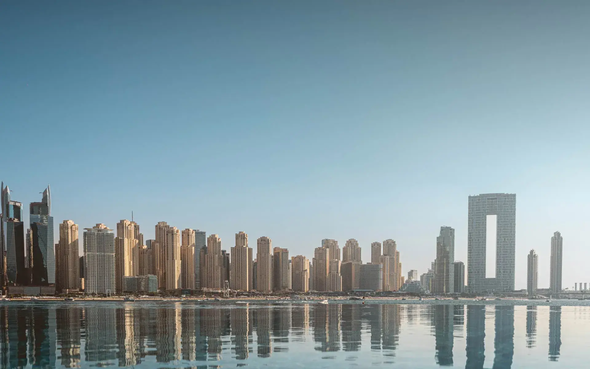 Discover Dubai Marina